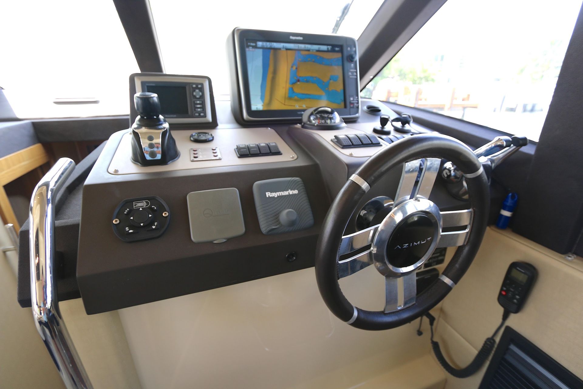 Yacht Image 9