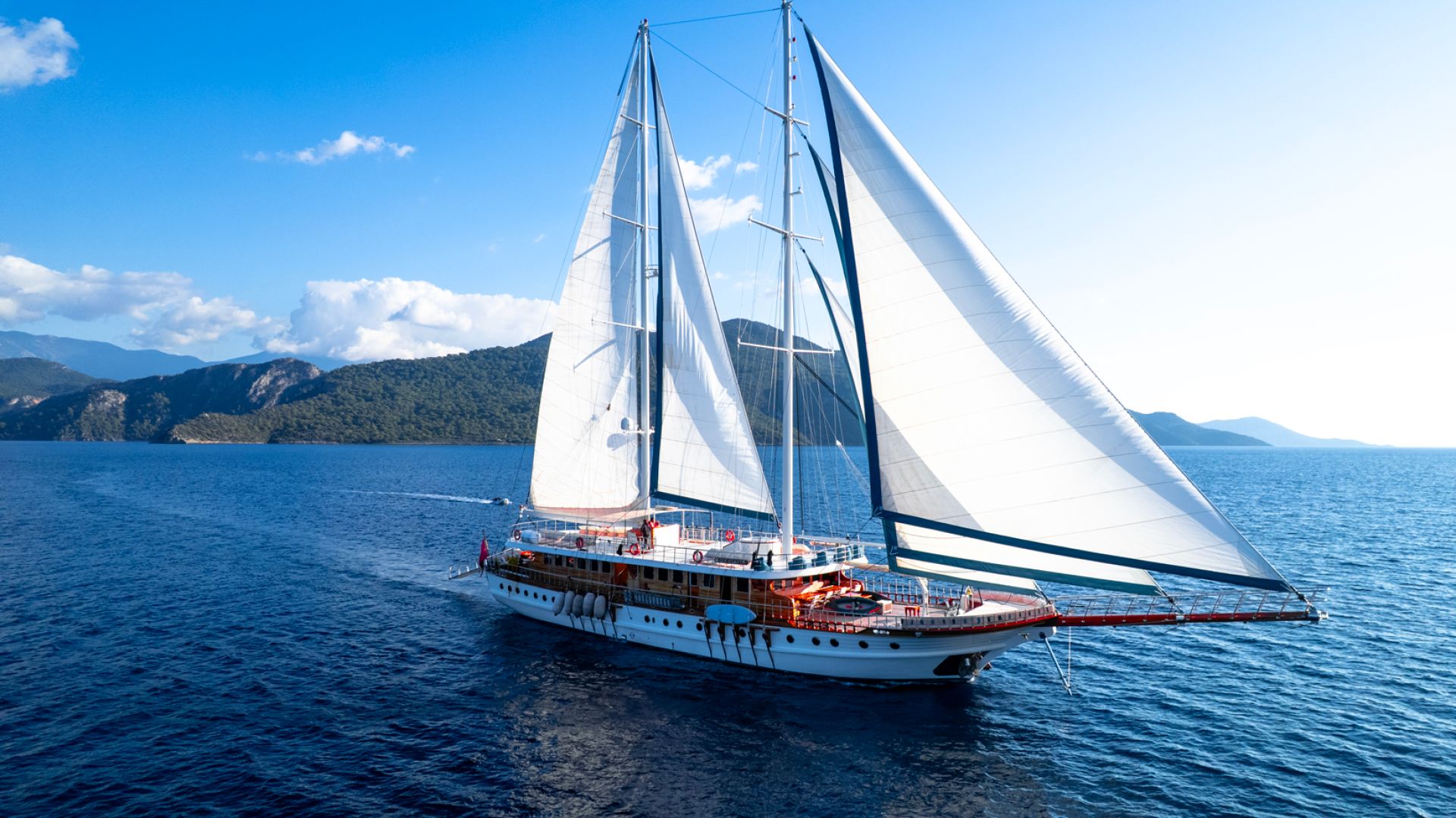 Yacht Photo