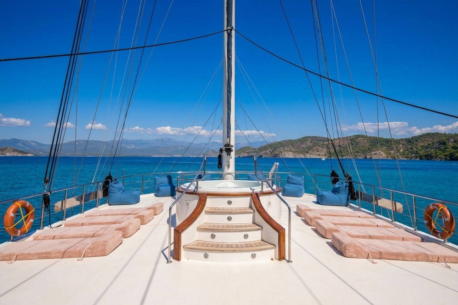 Yacht Photo