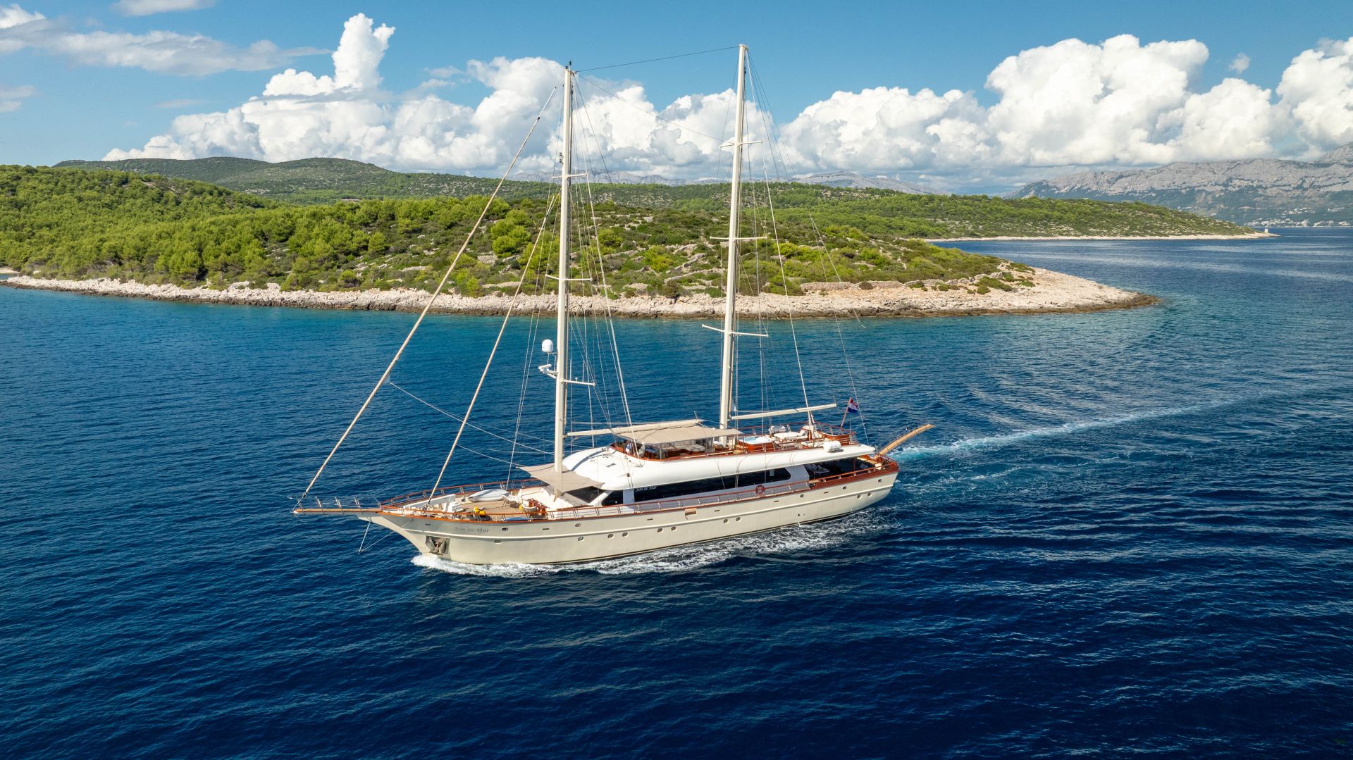 Yacht Photo