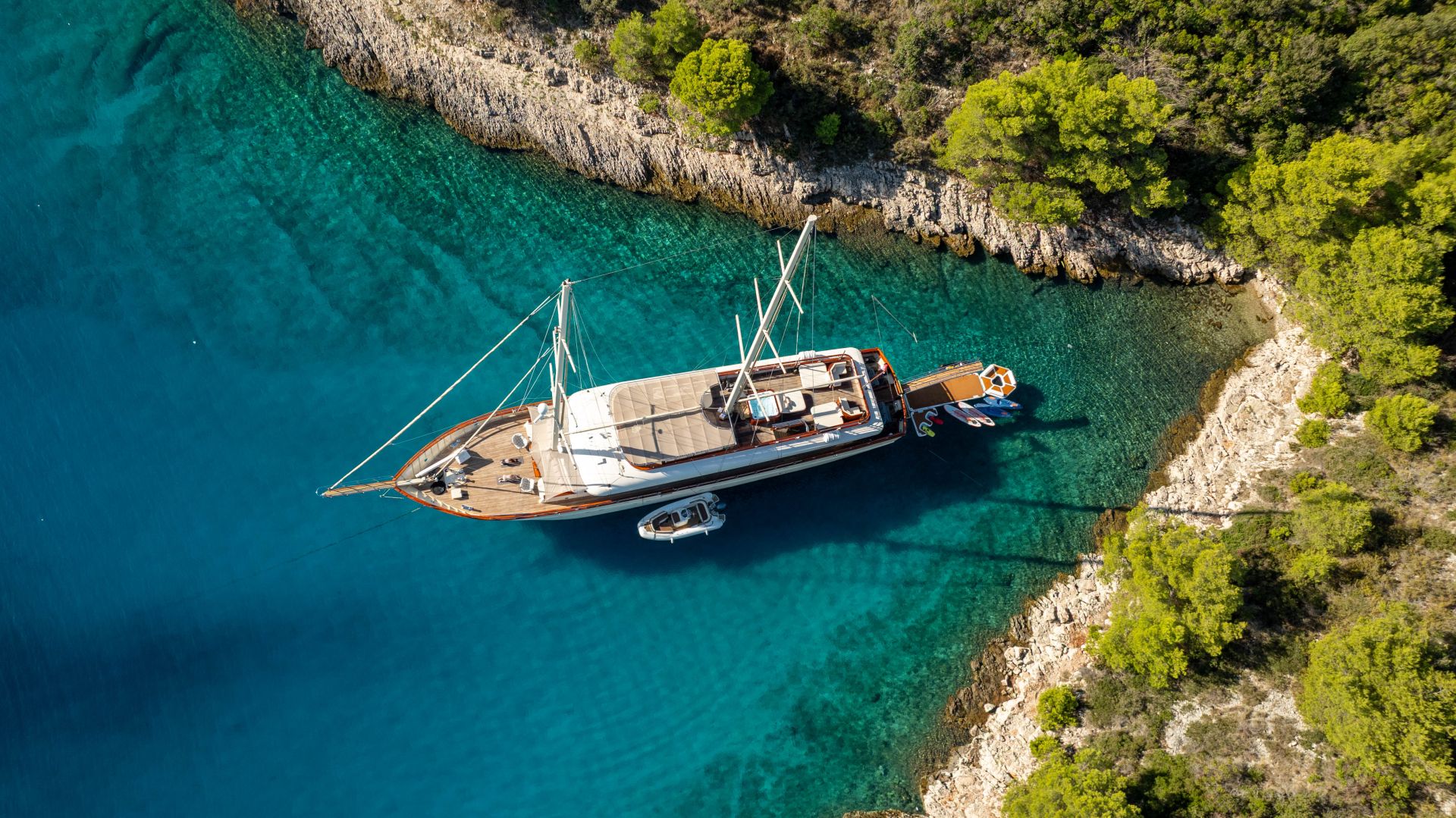 Yacht Photo